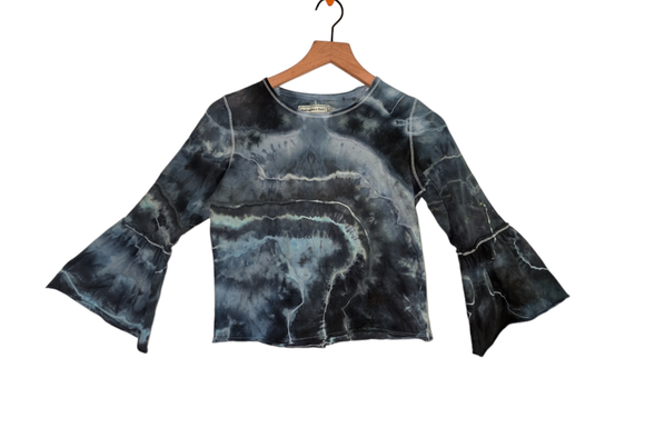 Xs bell sleeve crop top