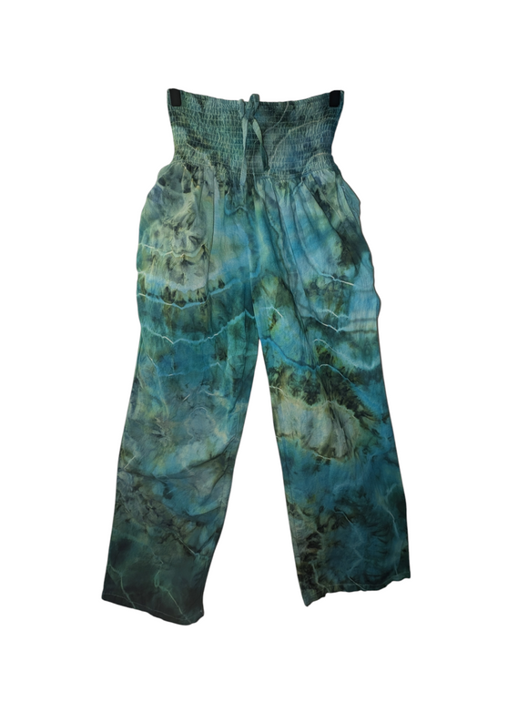 Small smocked waist cotton pants with pockets