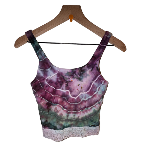 Medium tank with lace trim and built in bra