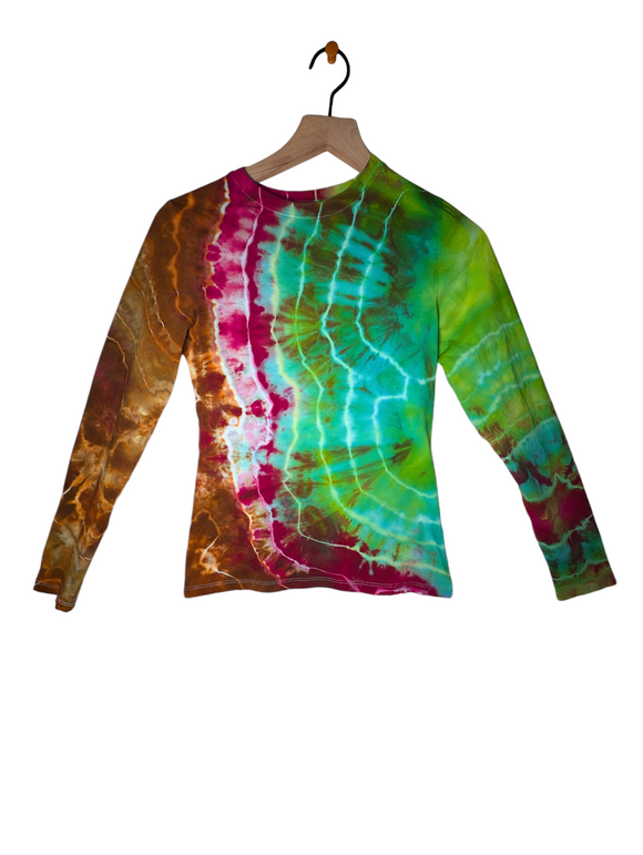 Medium long sleeve tee