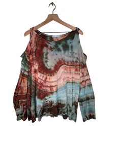 1X twist shoulder top