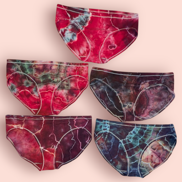 Size 8 undies bundle (5 pairs)