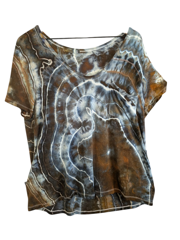 Large every day buttery soft pocket tee